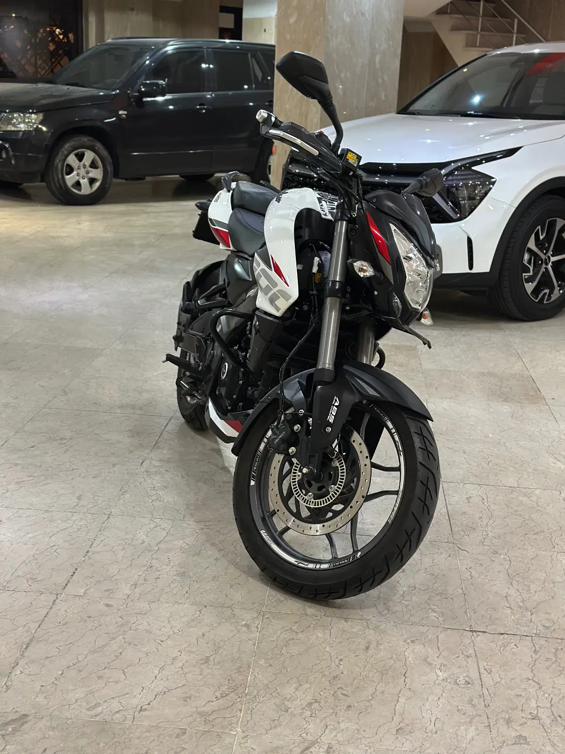 ns200(1403)|موتورسیکلت|تهران, بازار|دیوار