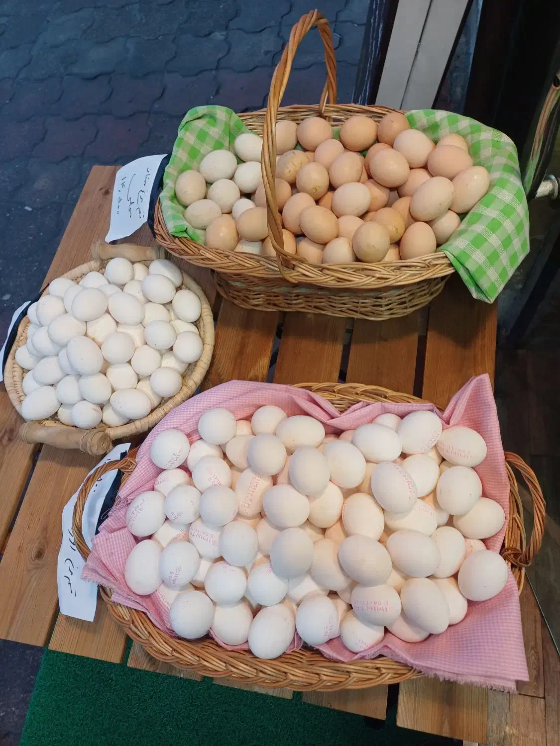 تخم مرغ زیر قیمت|حراج|رشت, رشتیان|دیوار