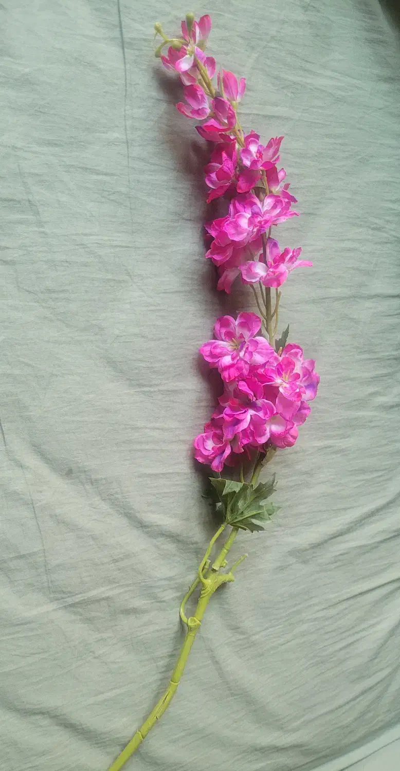 گلدان پایه بلند و گل مصنوعی|گل مصنوعی|تهران, تهرانسر شرقی|دیوار