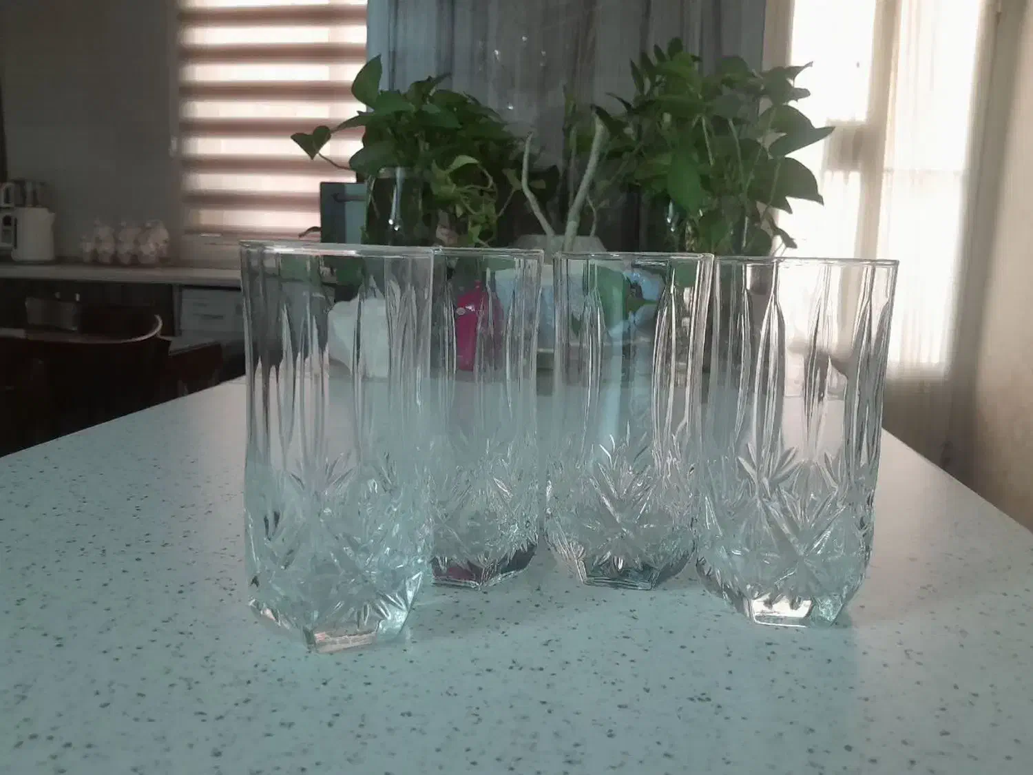 لیوان بدون دسته|ظروف سرو و پذیرایی|قم, هفت تیر|دیوار