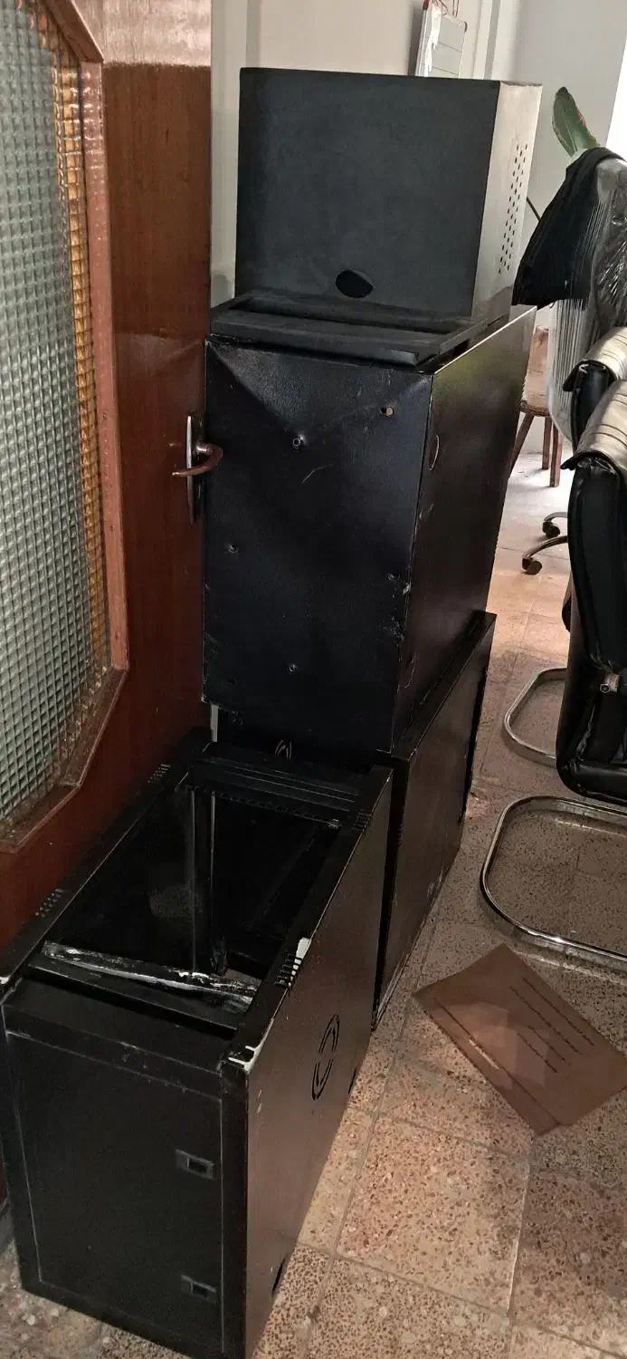 سرور رَک و کابینت رَک سرور|مودم و تجهیزات شبکه|همدان, |دیوار