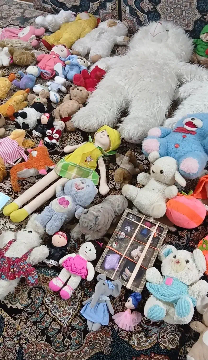 عروسک|اسباببازی بچه|مسجد سلیمان, |دیوار