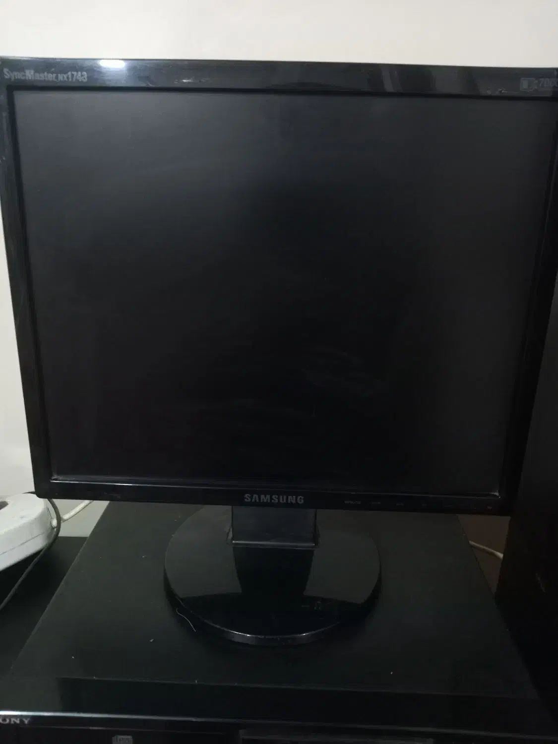 مانیتور۱۷ اینچ سامسونگ|قطعات و لوازم جانبی رایانه|اسلامشهر, مظفریه|دیوار