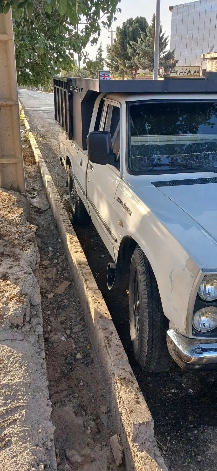 نیسان سفیدمدل ۹۳دوگانه دست|خودرو سواری و وانت|تفرش, |دیوار