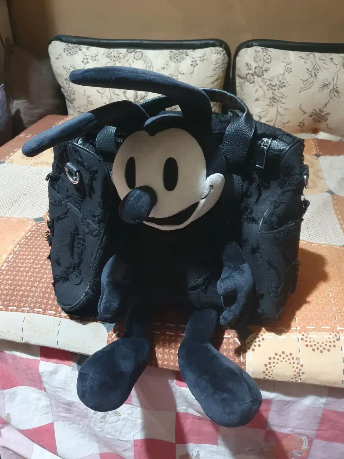 کیف دستی میکی موس|کیف، کفش، کمربند|فردیس, ثابتی|دیوار