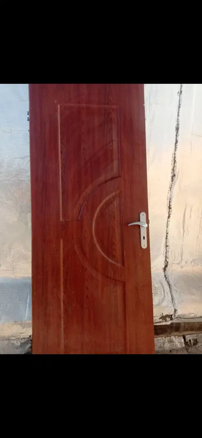 دَر چوبی گردویی|مصالح و تجهیزات ساختمان|دوگنبدان, |دیوار