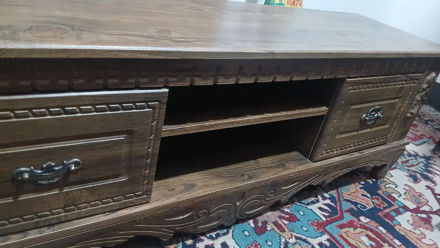 یک زیر تلوزیون سال نو|میز تلویزیون|شیراز, محراب|دیوار