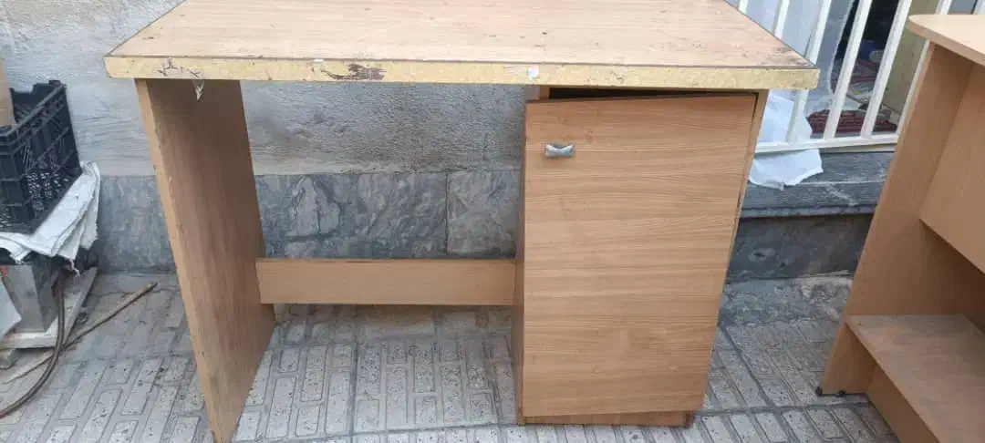 ویترین و قفسه و میز تحریر|کتابخانه، شلف، قفسه‌های دیواری|کرمانشاه, |دیوار