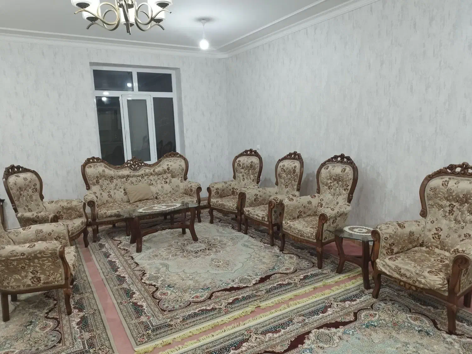 مبل چوبی نه نفره|مبلمان خانگی و میز عسلی|جلفا, |دیوار