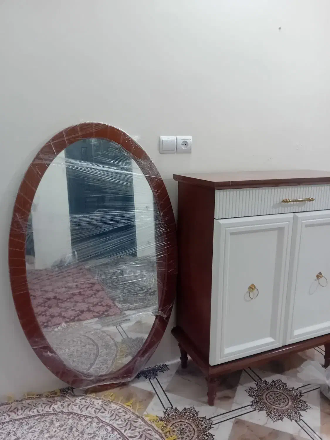 جاکفشی|جاکفشی، کمد، دراور|ورامین, ورامین|دیوار