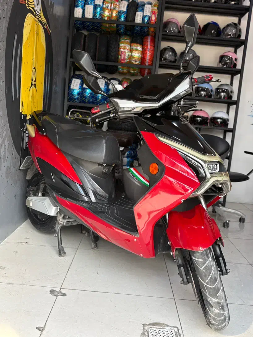 توسان لیتیوم نو|موتورسیکلت|کیش, |دیوار