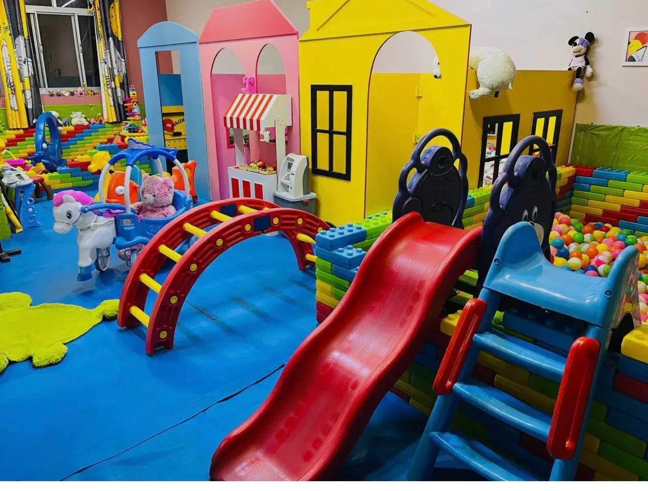 نیروی خدماتی خانم|استخدام سرایداری و نظافت|تهران, اقدسیه|دیوار