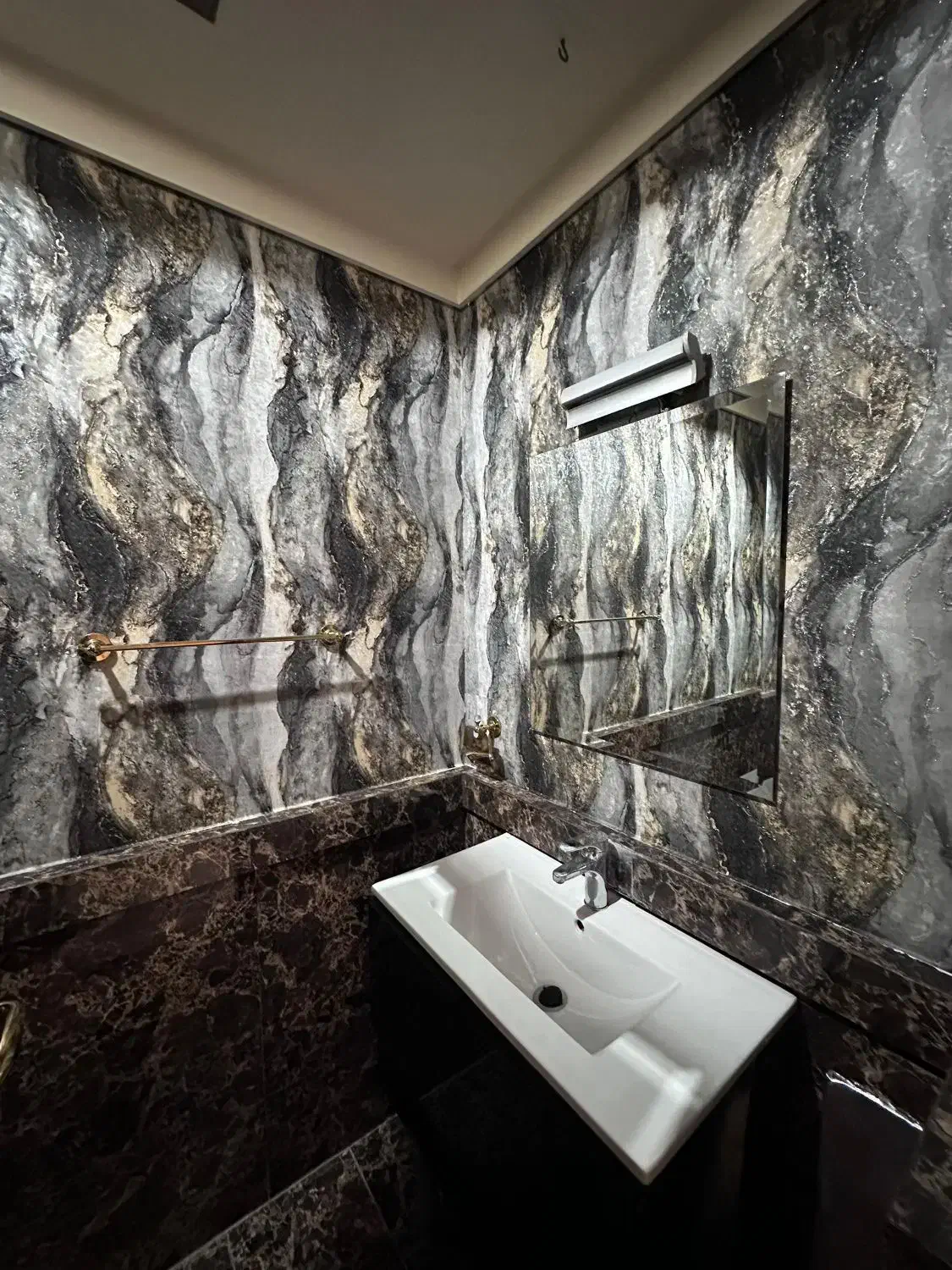 اصلی ولنجک/۱۱۰متر/۲خواب/فایل شخصی