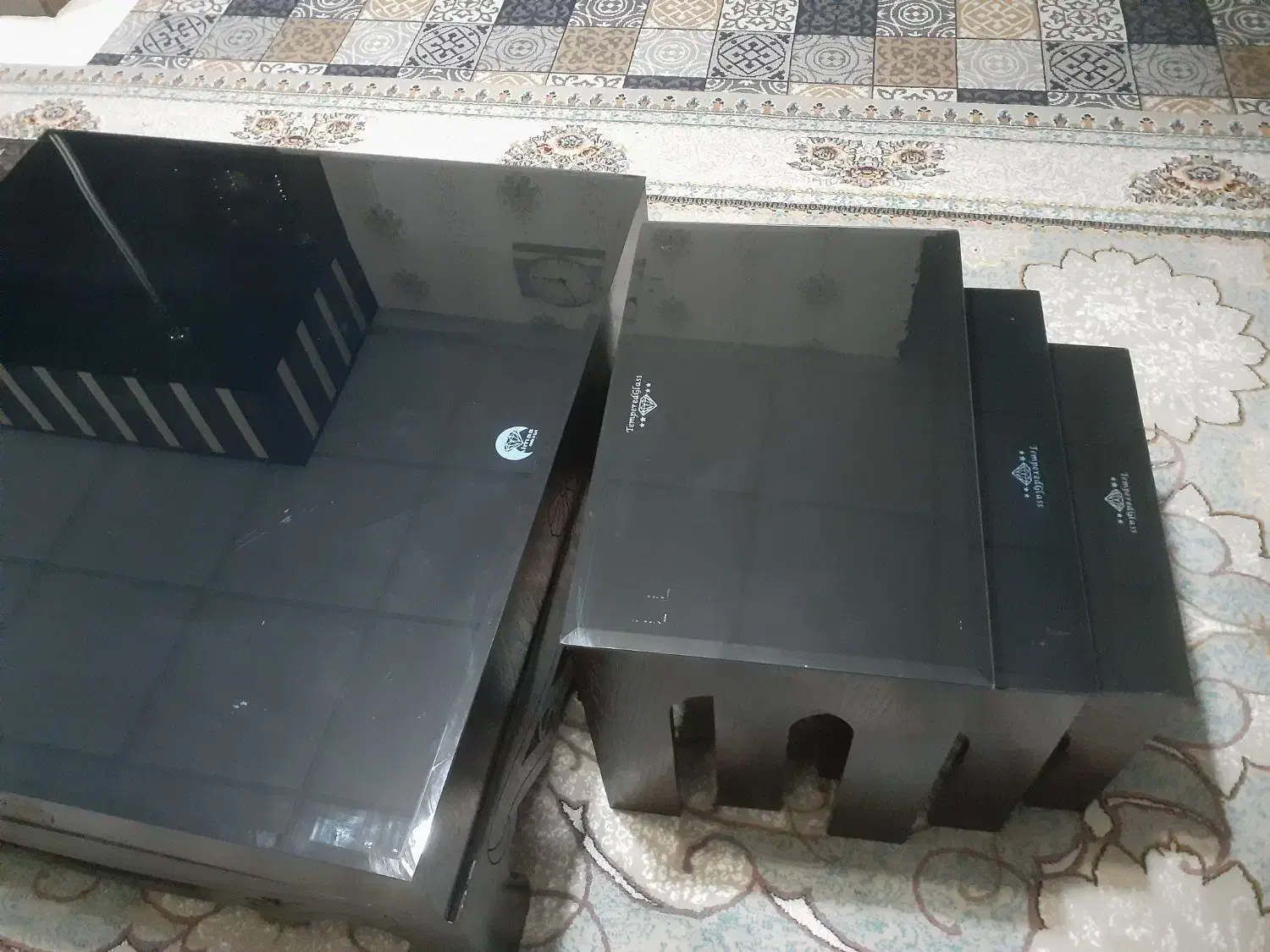 یک عدد میز وسط و۳عدد گل میز در۳سایز|مبلمان خانگی و میز عسلی|صدرا-فارس, فاز ۲|دیوار