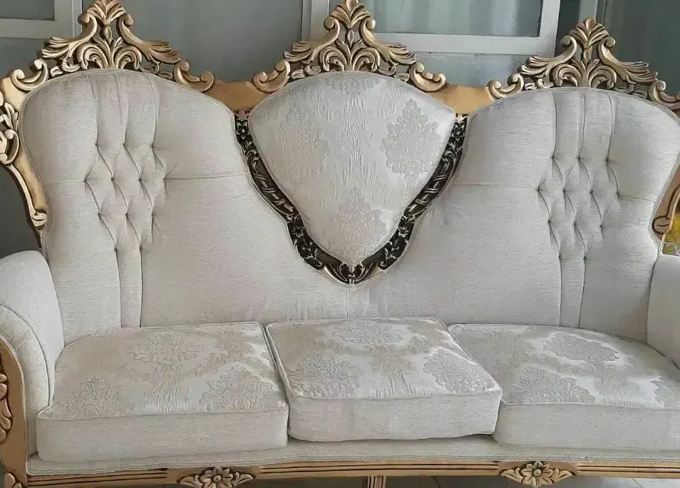 مبلمان سلطنتی۷ نفره|مبلمان خانگی و میز عسلی|مشهد, حضرت حجت|دیوار