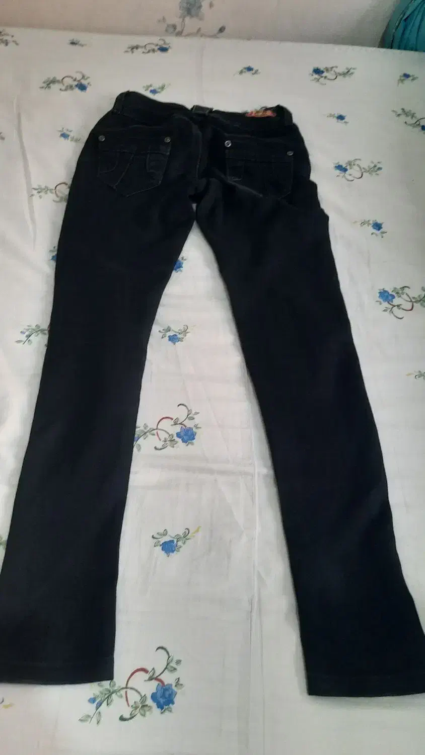 شلوار جین مشکی تمیز|لباس|رشت, باهنر|دیوار