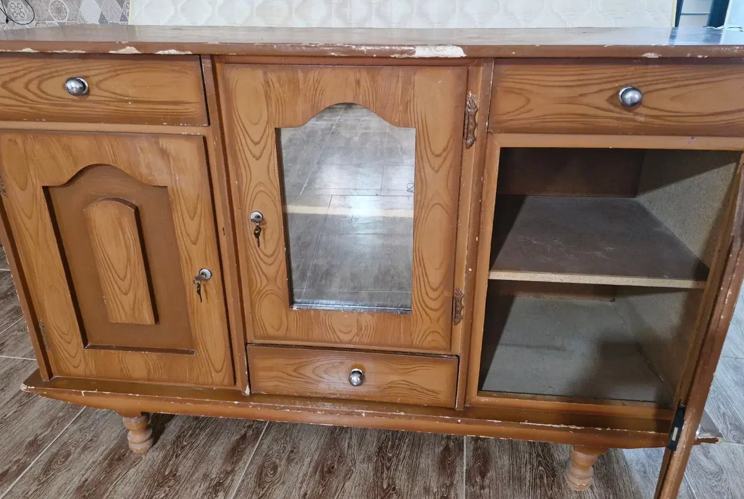 کمد و میز آرایش|جاکفشی، کمد، دراور|برازجان, |دیوار