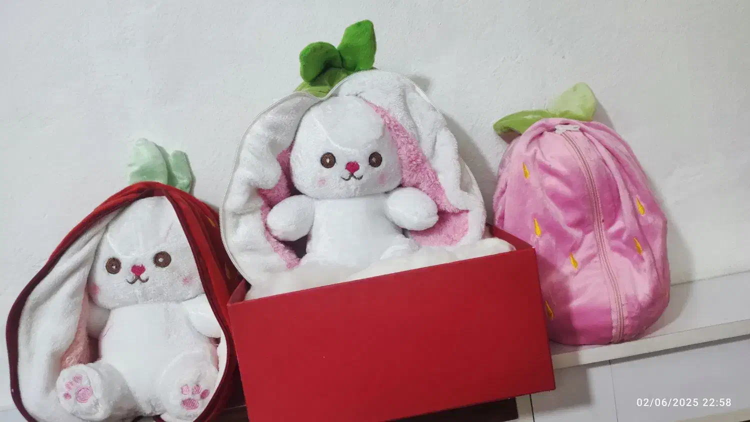 عروسک|اسباب‌بازی بچه|بیرجند, |دیوار