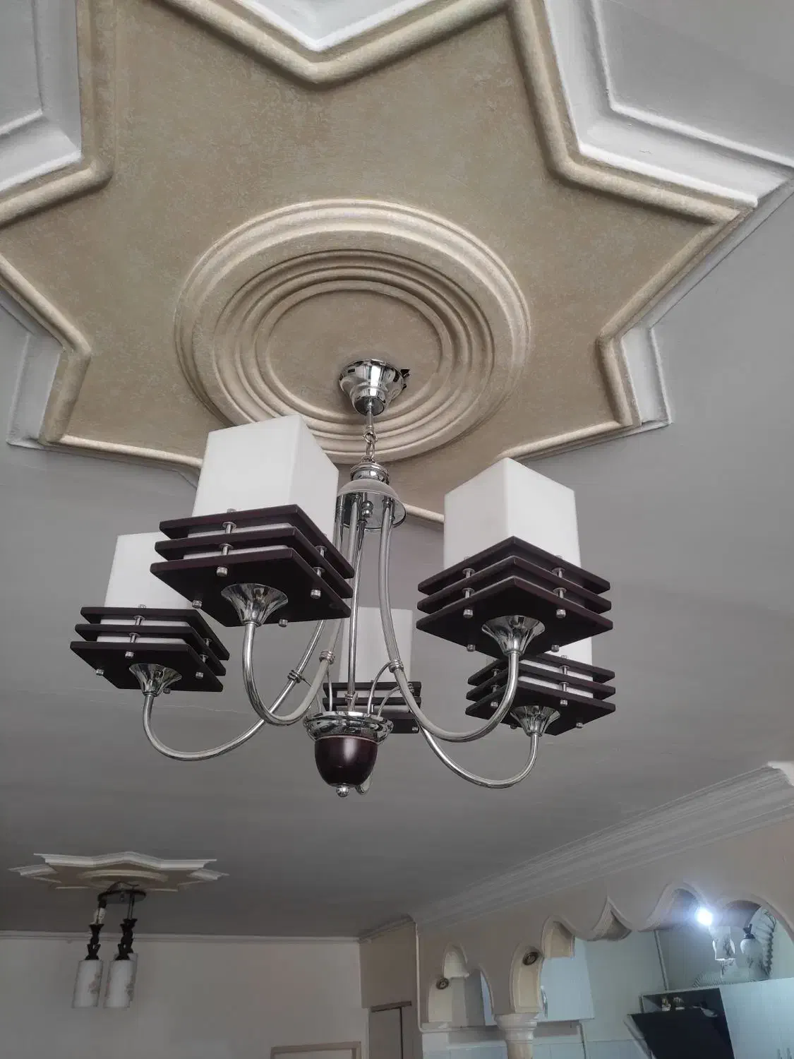 لوستر پذیرایی و اتاق|لوستر و چراغ آویز|اسلام‌شهر, شهرک امام حسین (میان آباد)|دیوار