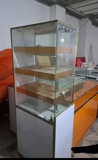 ویترین مغازه قیمت مناسب|فروشگاه و مغازه|بندر گناوه, |دیوار