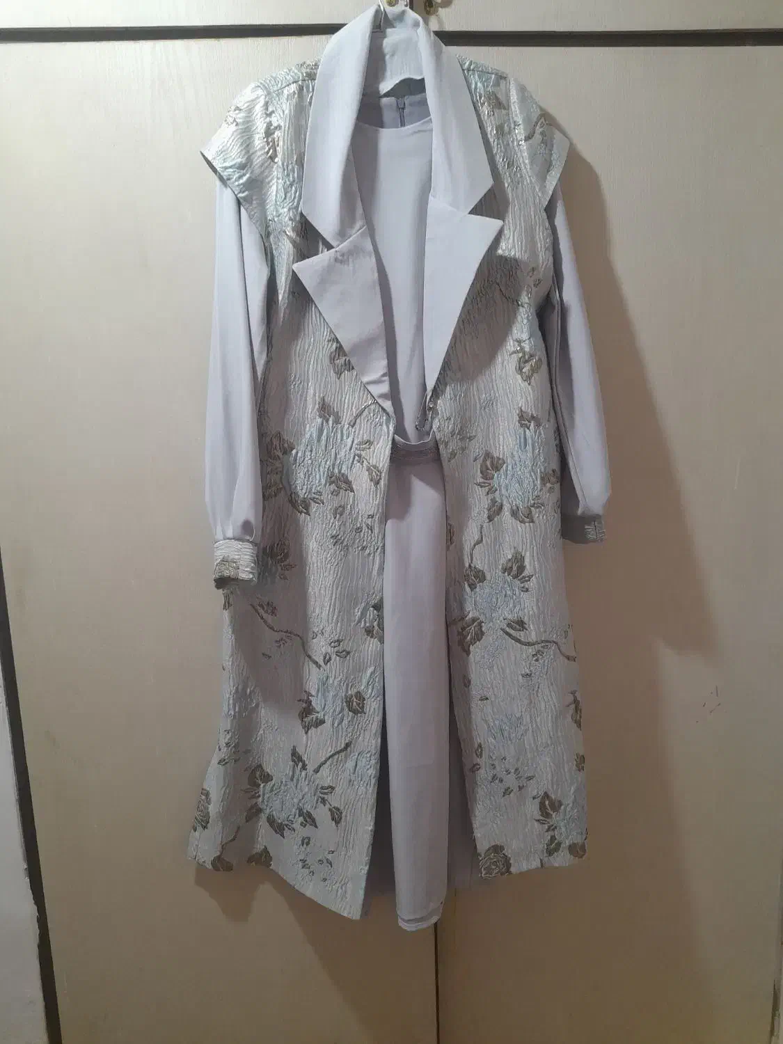 تعدادی لباس نو|لباس|قزوین, |دیوار