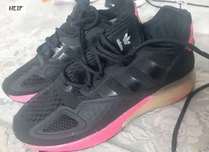 کفش زنانه|کیف، کفش، کمربند|قم, تعویض پلاک|دیوار