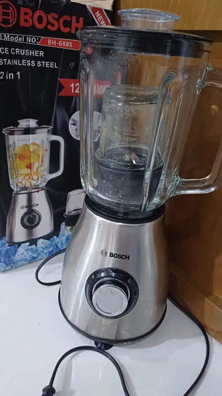 ابمیوه گیر و مخلوط و اسیاب کن بوش|آبمیوه‌گیر و آب‌مرکبات‌گیر|بندر ماهشهر, |دیوار