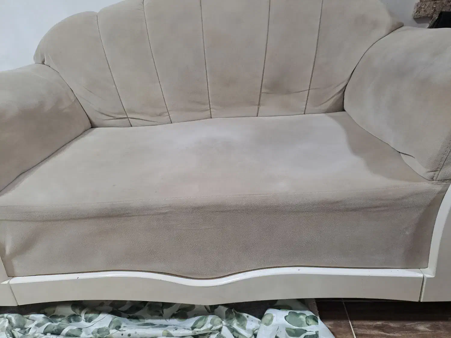 مبل ۶نفره|مبلمان خانگی و میز عسلی|رشت, هلال احمر|دیوار