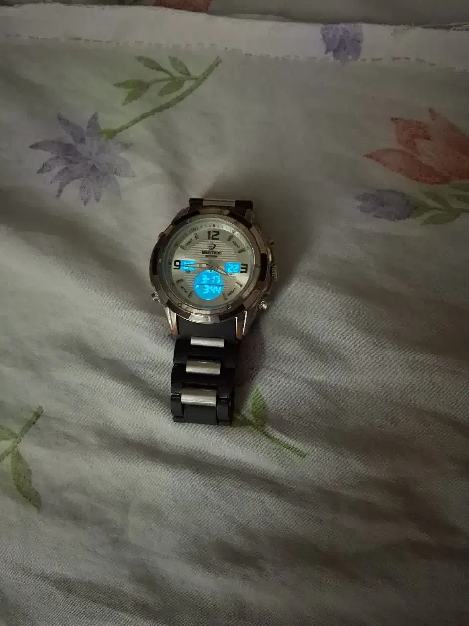 ساعت اصلی|ساعت|ورامین, ورامین|دیوار