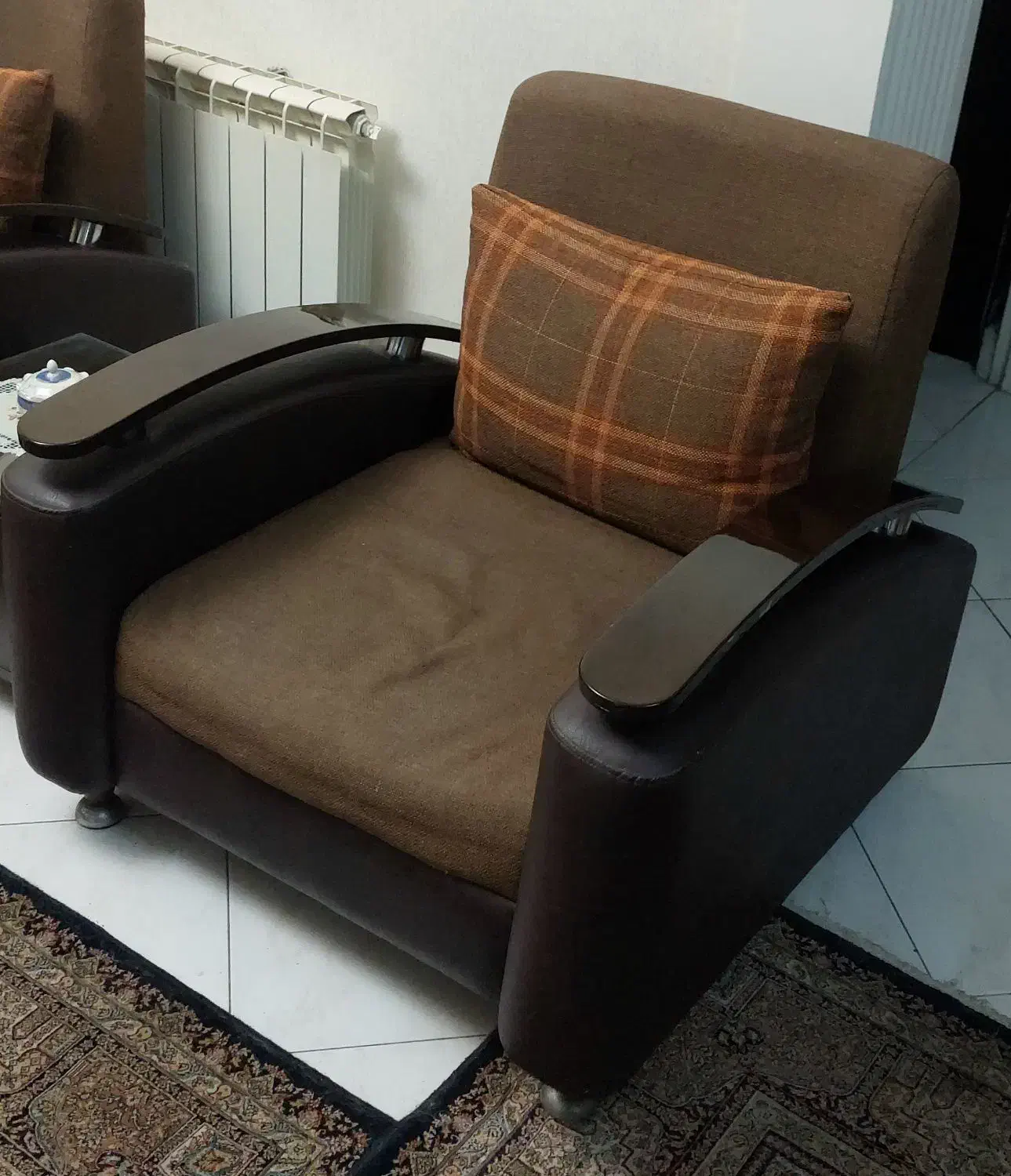 مبلمان هفت نفره همراه شش عدد صندلی|مبلمان خانگی و میز عسلی|تهران, شهرک فرهنگیان|دیوار