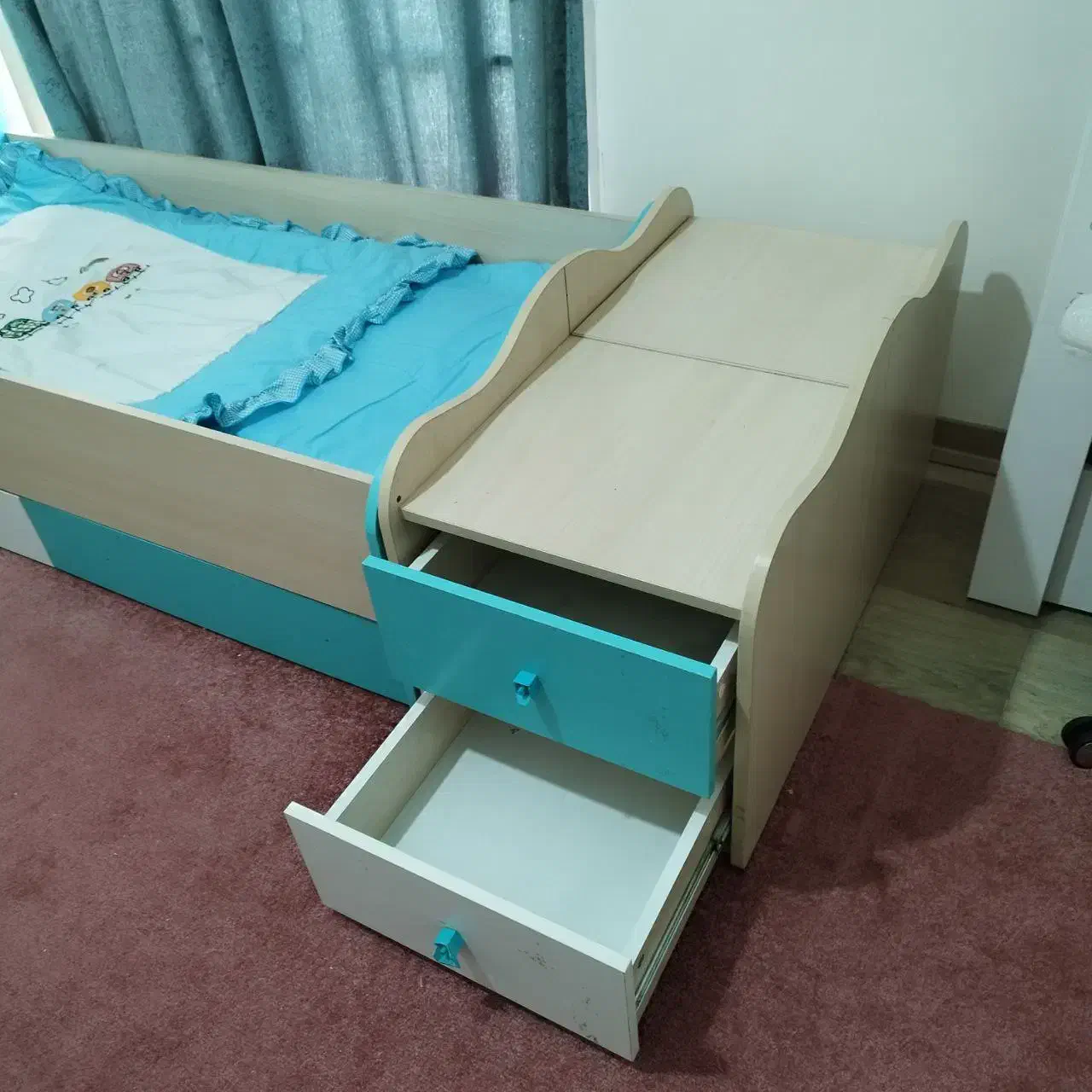 تخت و کمد کودک شرکتی آپادانا|تخت و صندلی بچه|قزوین, |دیوار