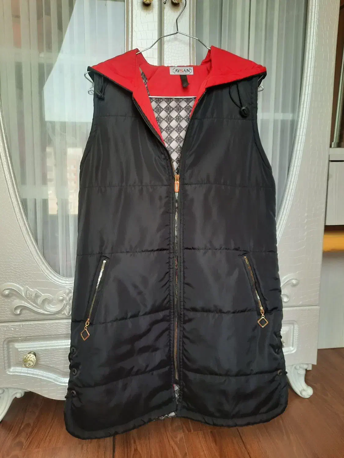 پافر تقریبا نو|لباس|گرمسار, |دیوار