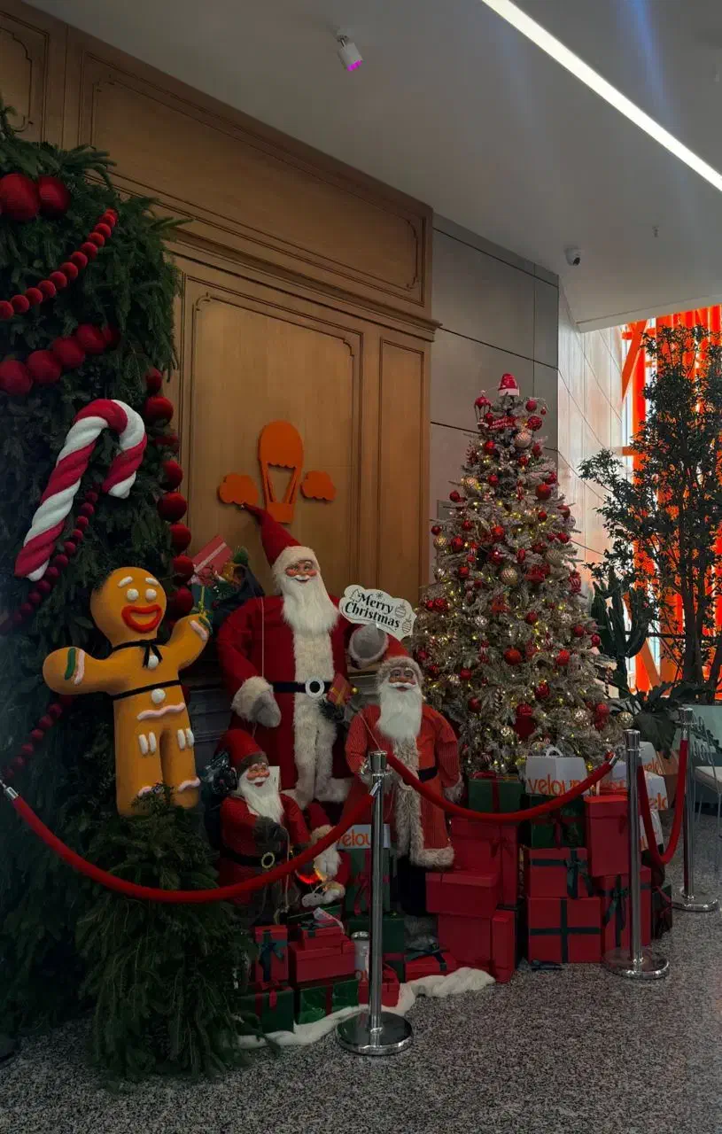 اجاره و فروش درخت کریسمس دکور ژورنالی|گل مصنوعی|تهران, نیاوران|دیوار