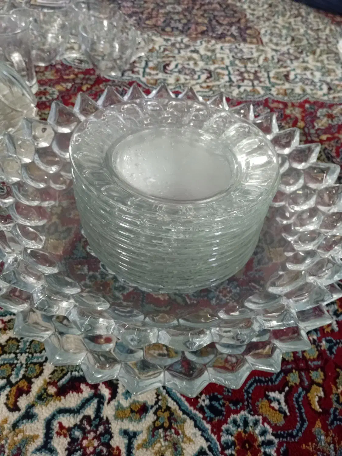 تعداد زیادی ظروف شیشه ای|ظروف سرو و پذیرایی|خرمآباد, |دیوار