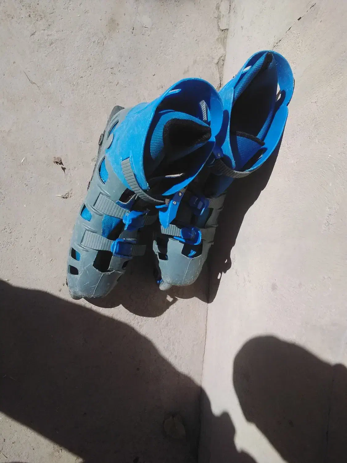 کفش اسکیت|دوچرخه، اسکیت، اسکوتر|تویسرکان, |دیوار