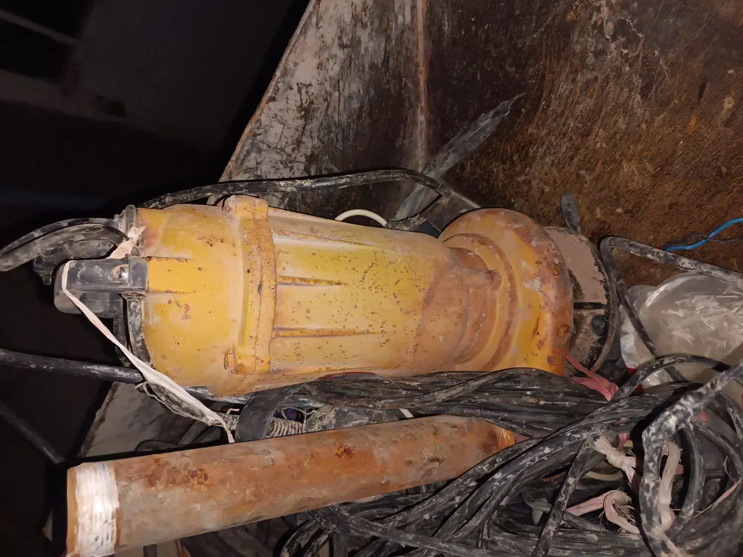 موتور برق دیزل 5500 قوی بالابر جواب میده با پمپ|ابزارآلات|شیروان (خراسان), |دیوار