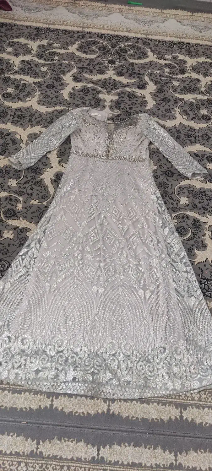 لباس مجلسی|لباس|تاکستان, |دیوار