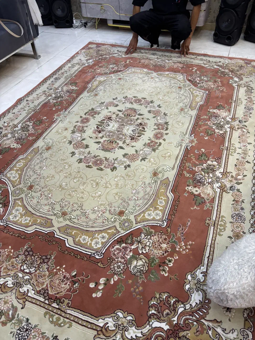 فرش|فرش|پرند, فاز ۵|دیوار