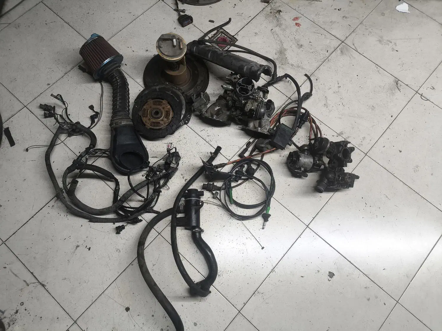 لوازم استوک پژو ۲۰۰۰|قطعات یدکی و لوازم جانبی|اسلام‌شهر, صادقیه|دیوار