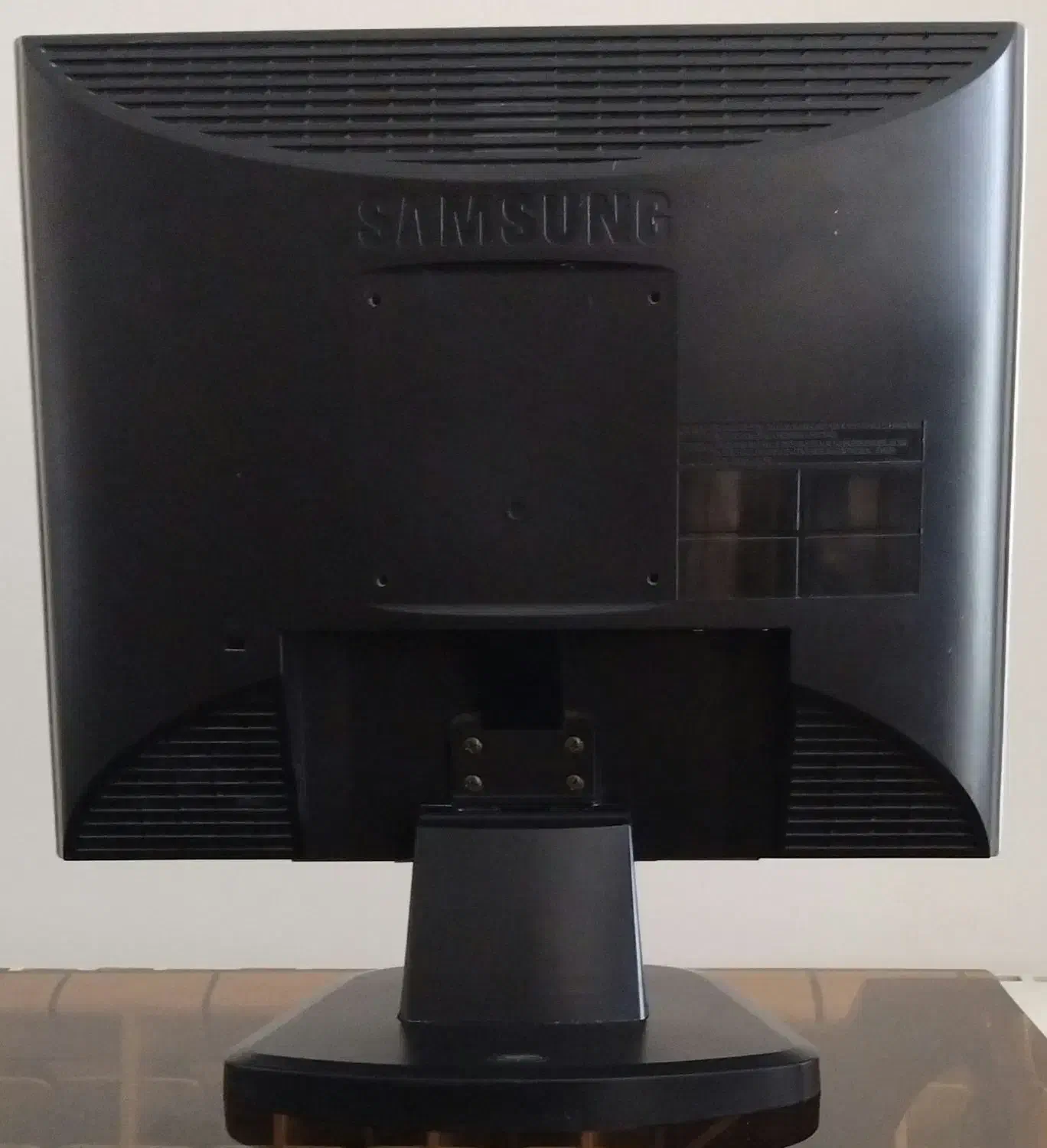 مانیتور سامسونگ|قطعات و لوازم جانبی رایانه|اصفهان, ملک‌شهر|دیوار