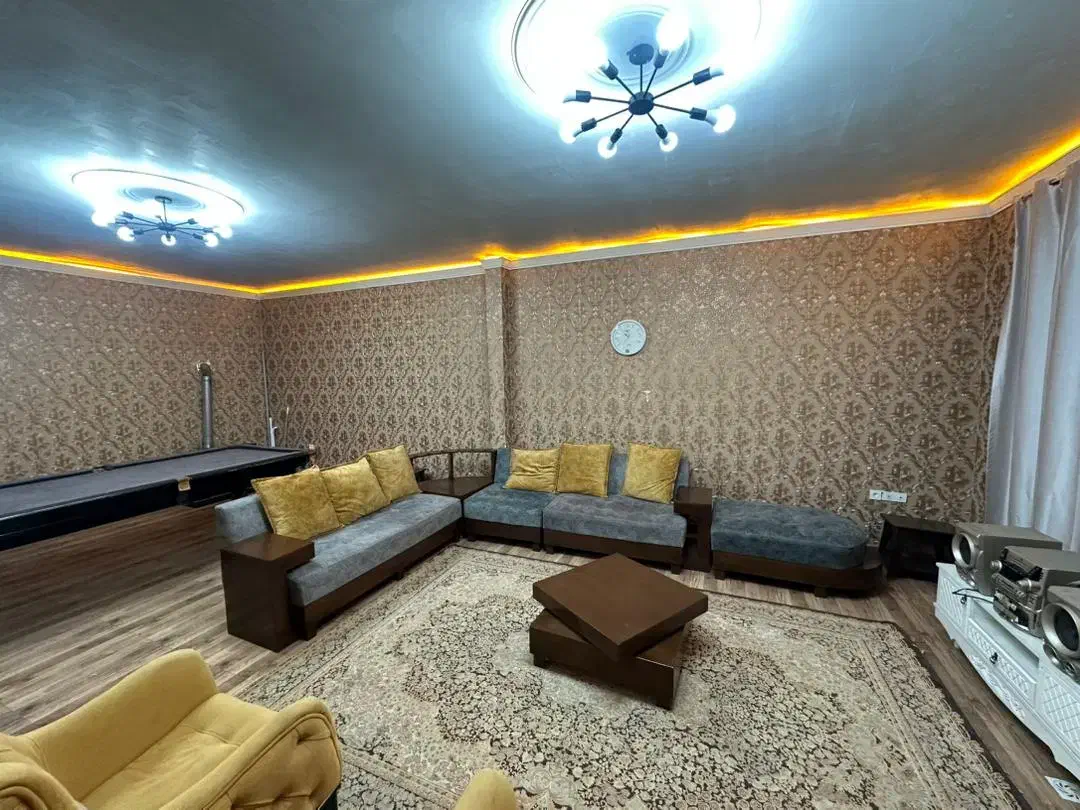 ویلا دوخواب با بیلیارد|اجارهٔ کوتاهمدت ویلا و باغ|کرج, کمالشهر|دیوار