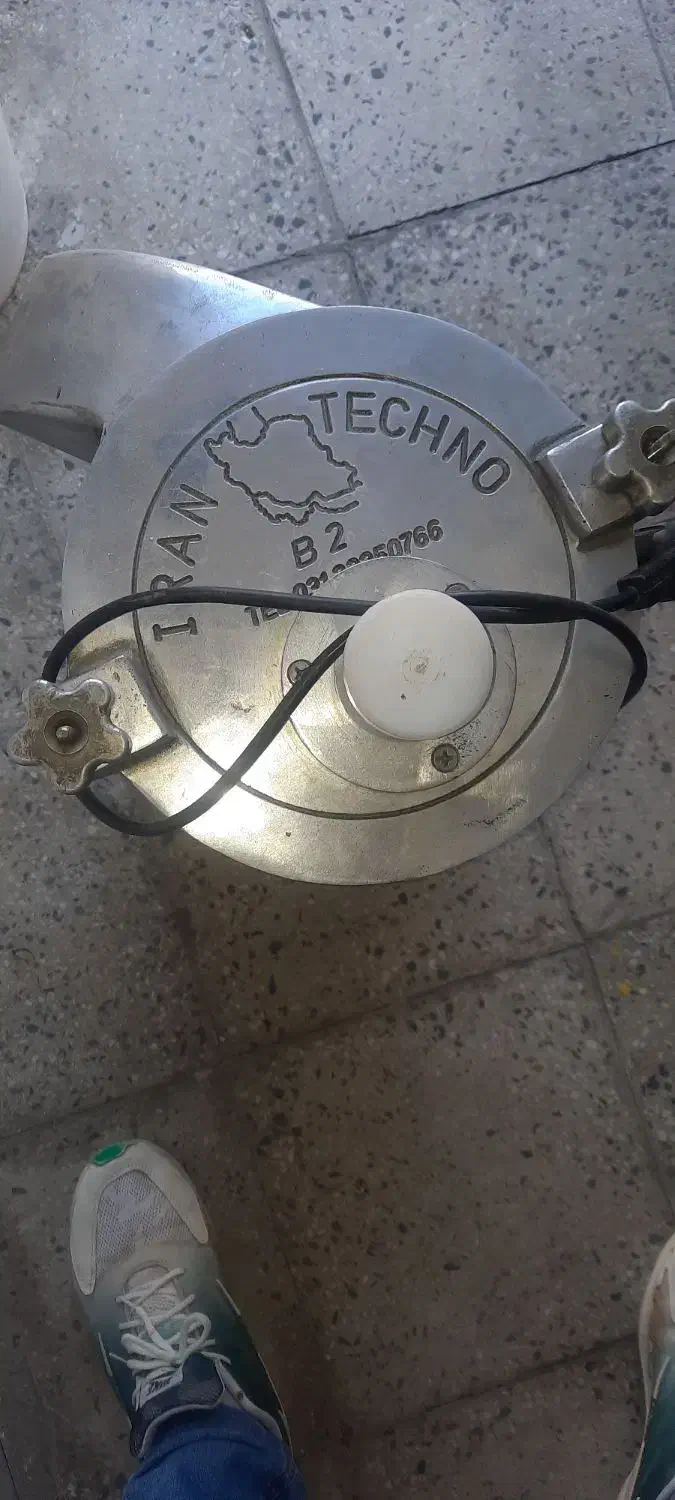 آب هویج گیری صنعتی|آبمیوهگیر و آبمرکباتگیر|ملایر, |دیوار