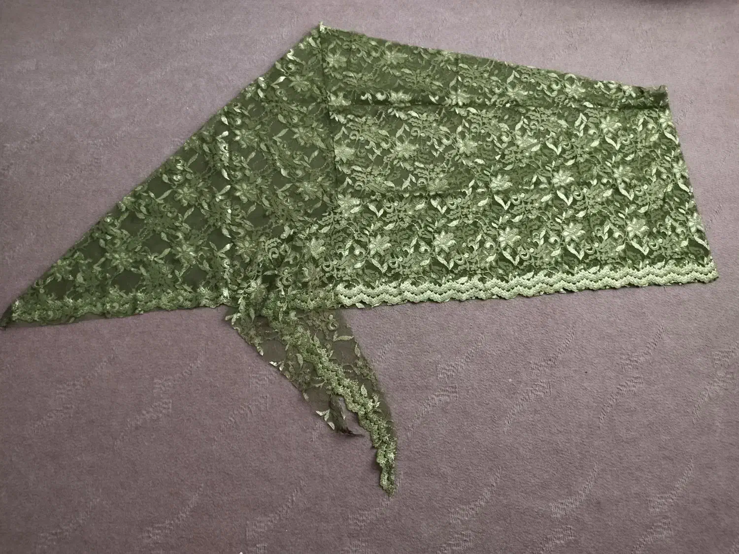 انواع دسمال.ساعت.دامن.لباس کوردی و کواپاتول کودکان|لباس|مهاباد (آذربایجان غربی), |دیوار