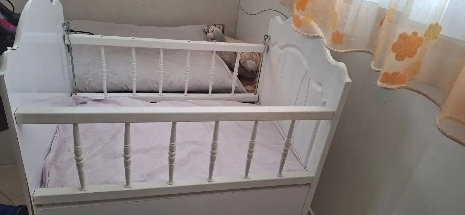 تخت کودک سایز 90 در 70 همراه با تشک|تخت و صندلی بچه|گرگان, |دیوار