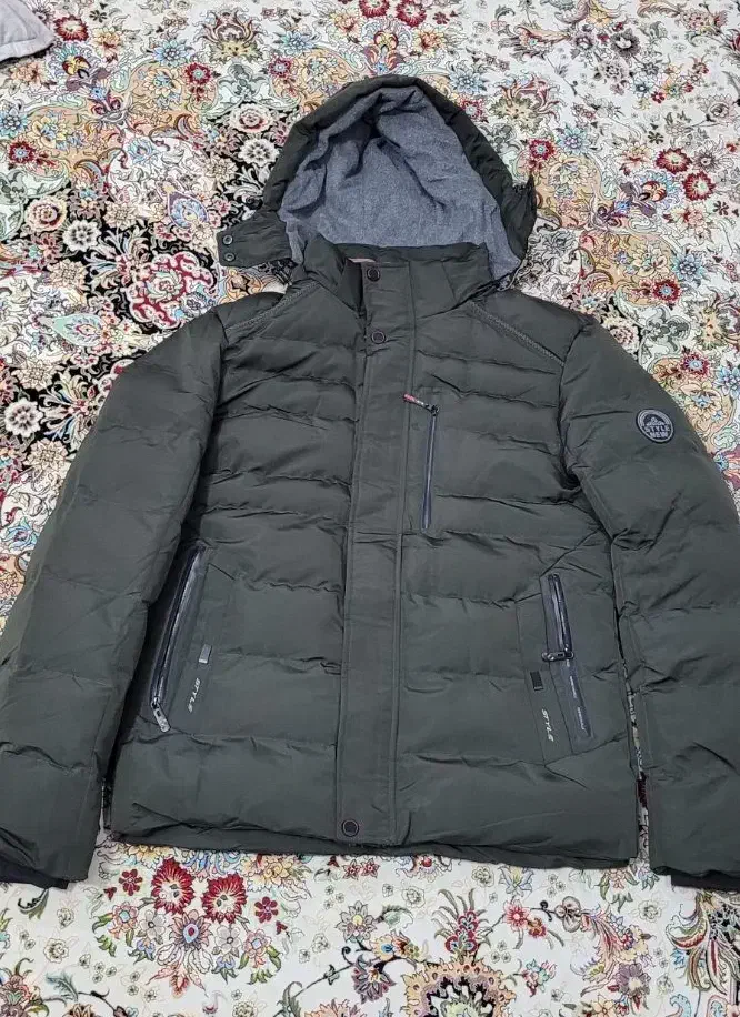 کاپشن|لباس|اسلامآباد غرب, |دیوار