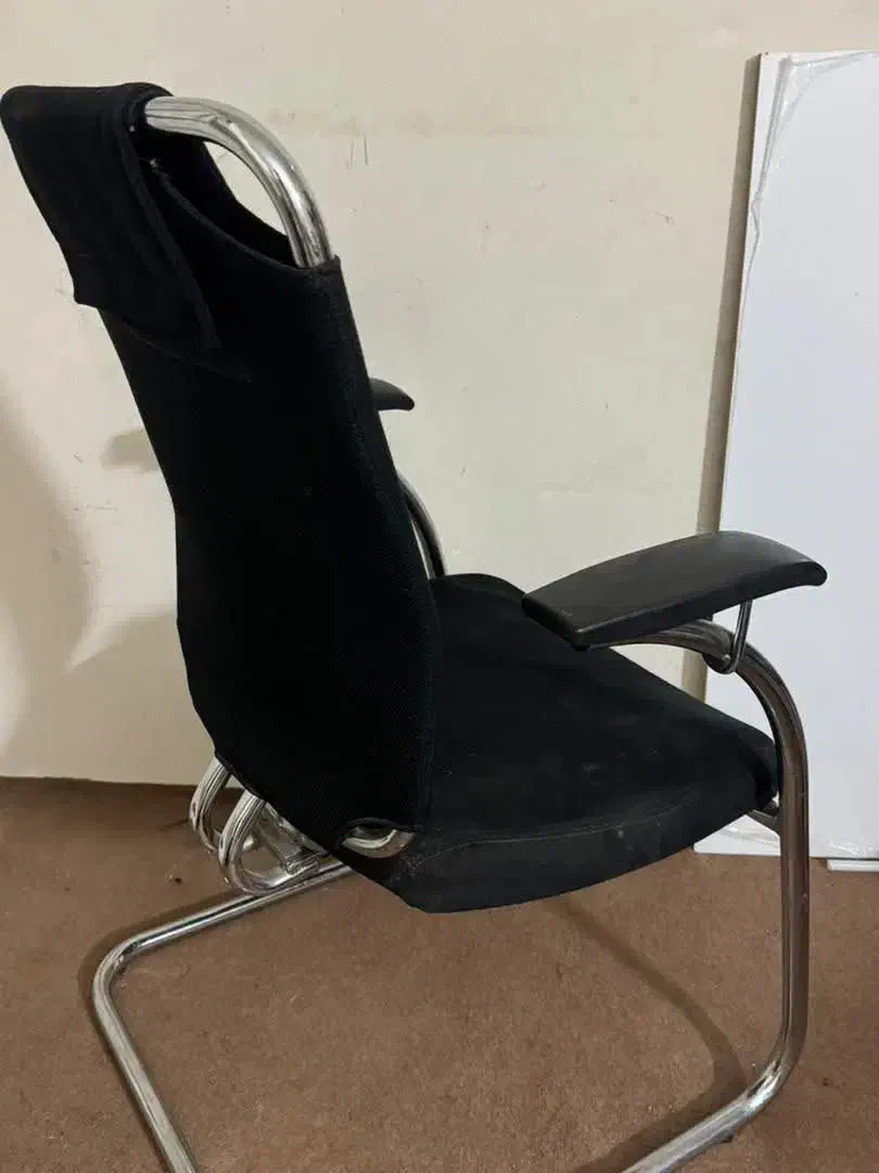 صندلی کنفرانسی جلیقه ای نیلپر nilper مدل۷۱۲ درحدنو|صندلی و نیمکت|مشهد, رضاشهر|دیوار