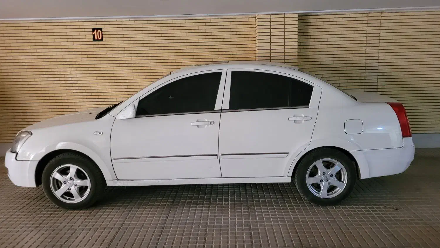 ام وی ام ۵۳۰ مدل ۹۰ سند تک برگ|خودرو سواری و وانت|اصفهان, خانه اصفهان|دیوار