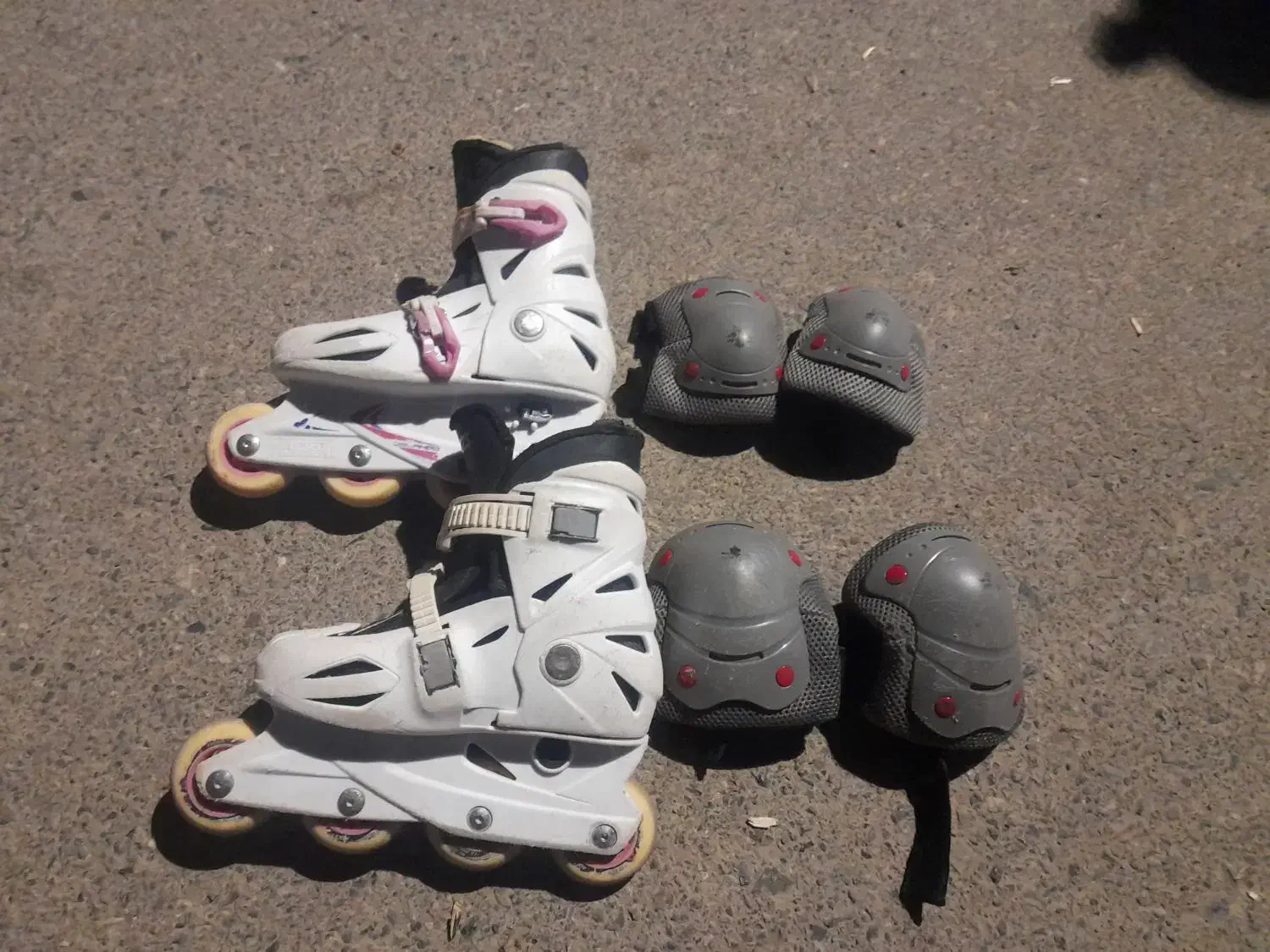 کفش اسکیت|دوچرخه، اسکیت، اسکوتر|بیرجند, |دیوار