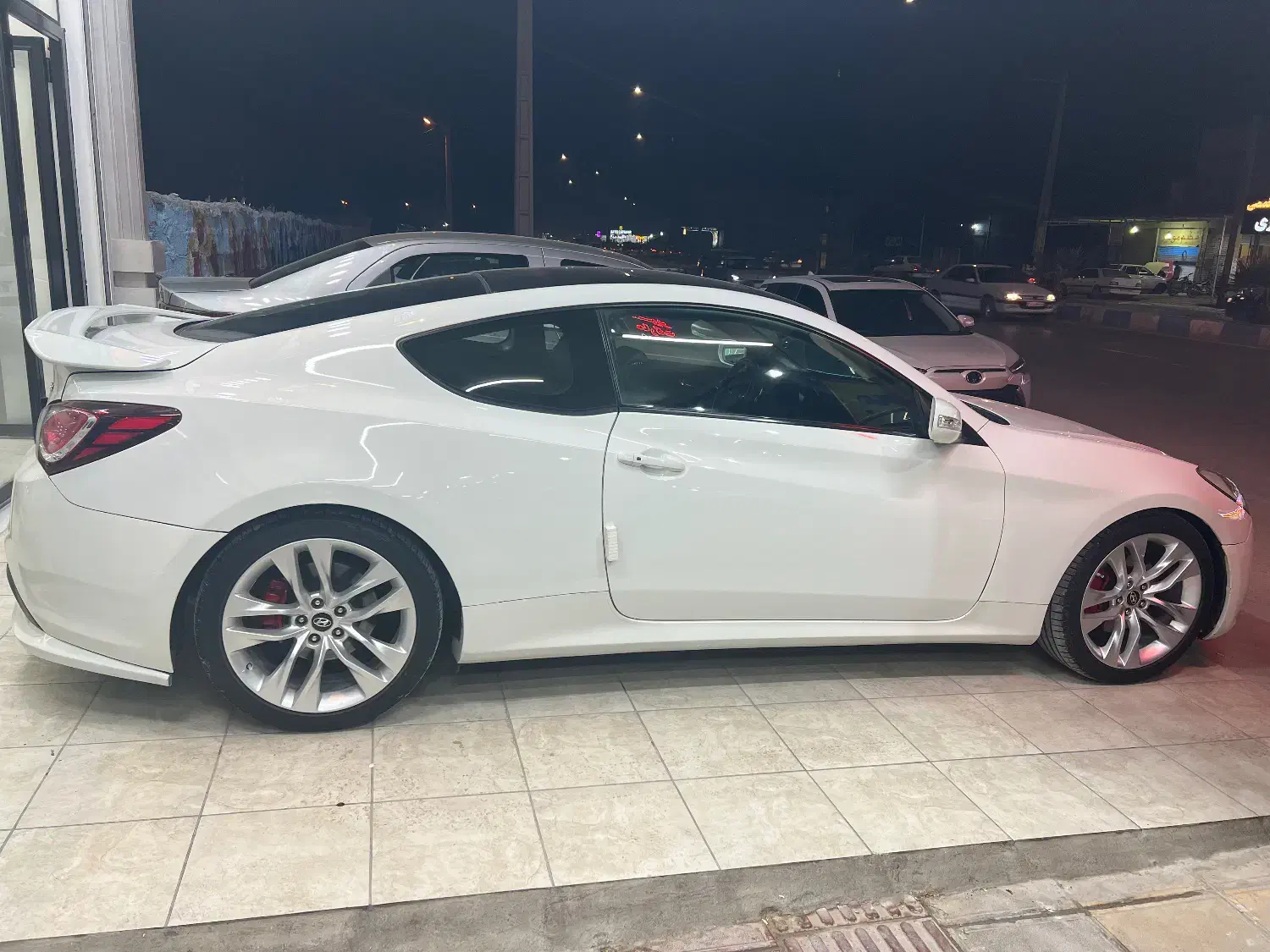 جنسیس کوپه 2011|خودرو کلاسیک|شیراز, حومه شیراز|دیوار