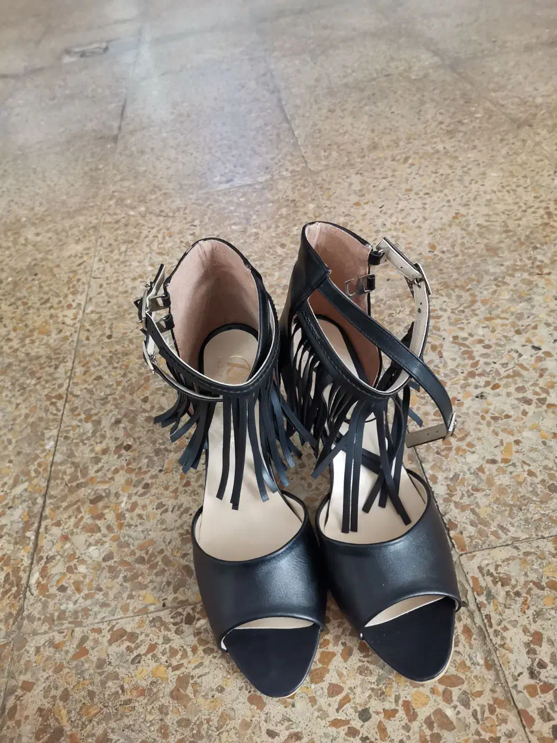 مانتو وکفش مجلسی نو|لباس|خوی, |دیوار